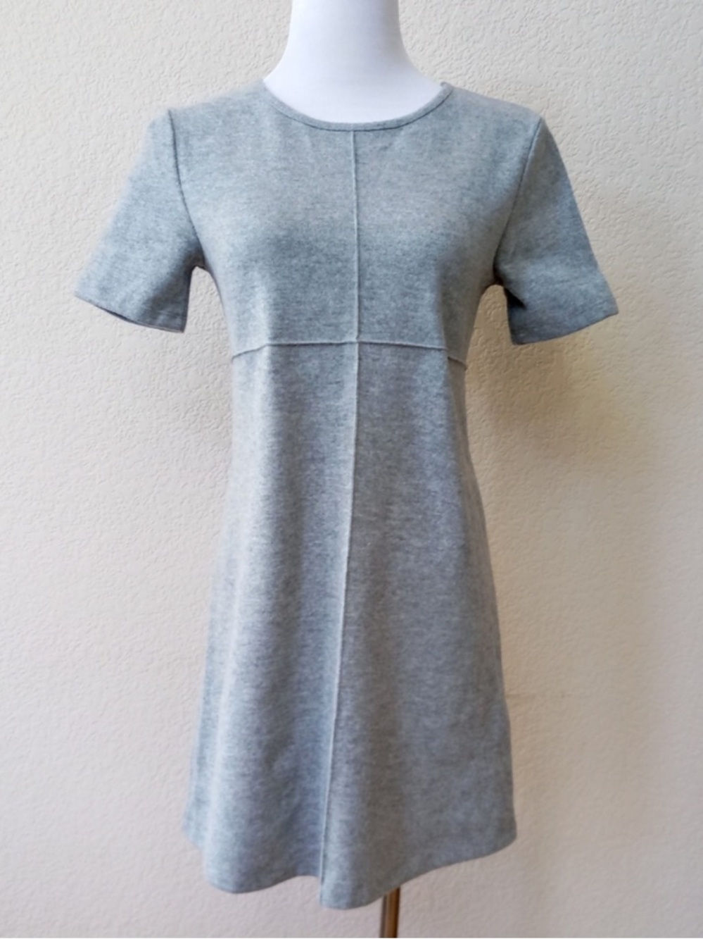 Zara Gray Windowpane Seam Dress - Picture 5 of 9
